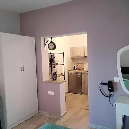 Sofis Apartment *